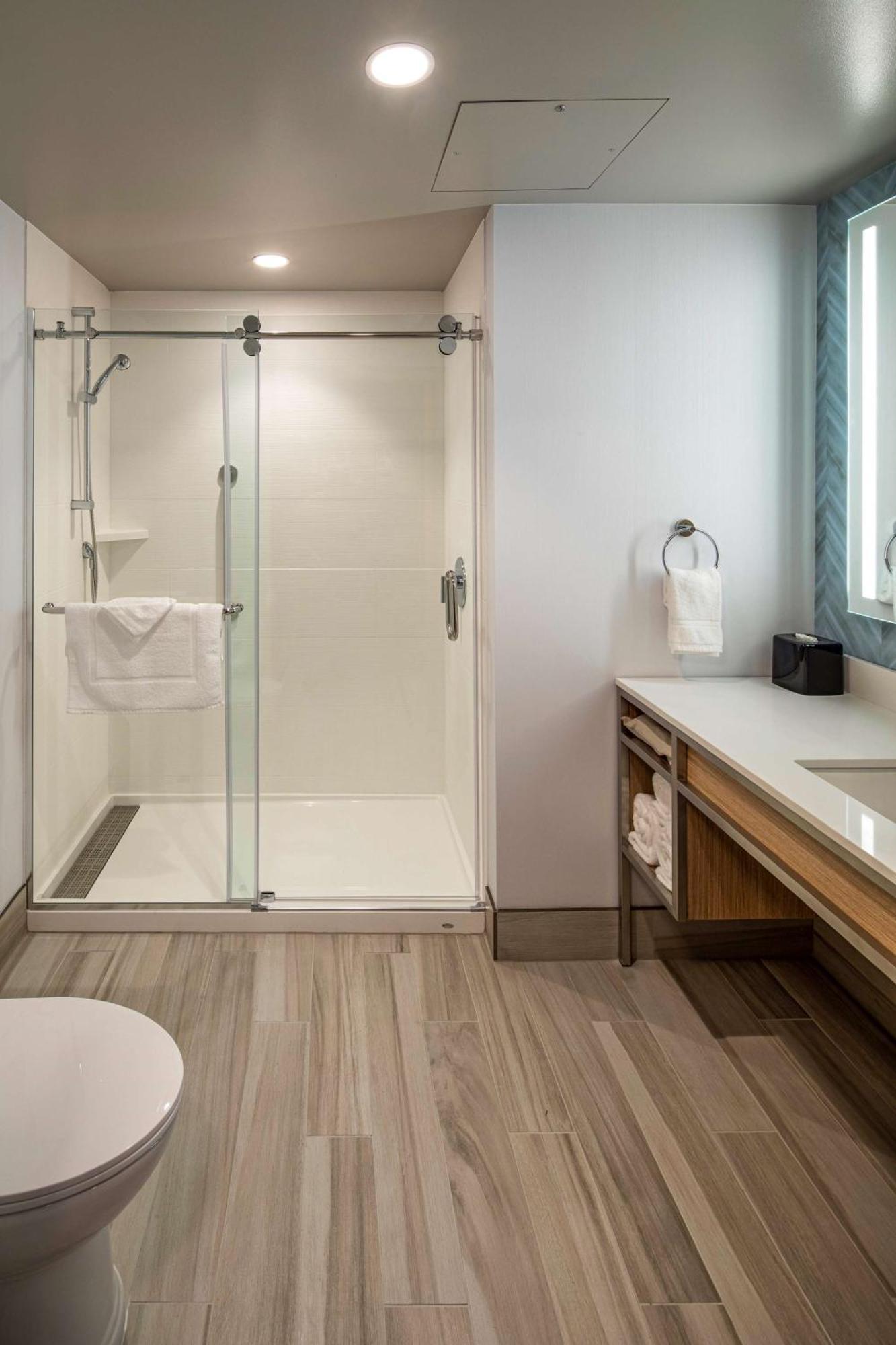 Hilton Garden Inn Wilsonville Portland Exterior photo